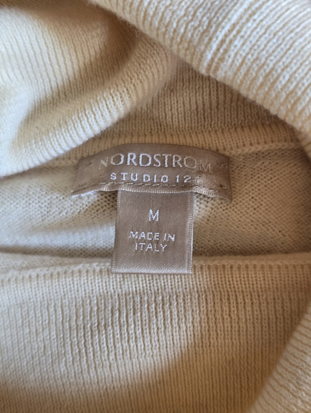 Italian Merino Wool Lightweight Turtleneck Sweater, Nordstrom Size Medium - Picture 8 of 11